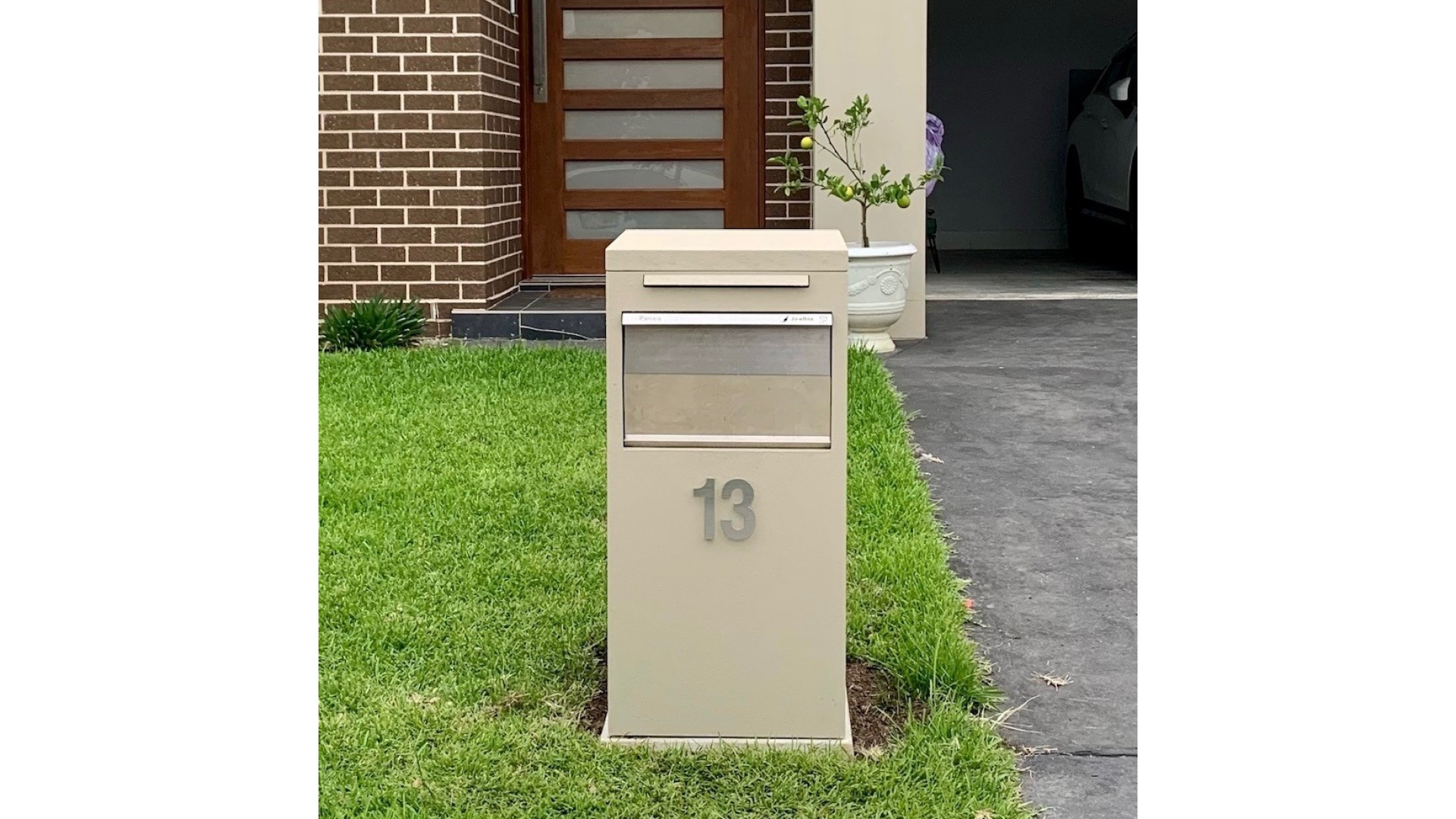 https://www.australianparcelbox.com.au/image/cache/catalog/Gallery/Brick%20house-1920x1080.jpg